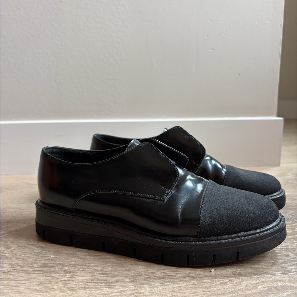 Women’s chic Black Loafers